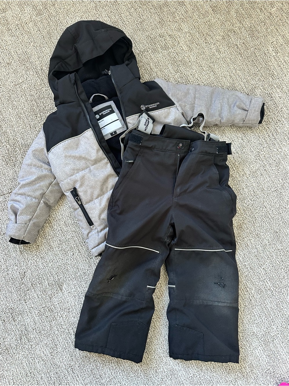 Sunice Kids Two-Tone Hooded Puffer Jacket & Snow Bib Pants - Black & Light Gray